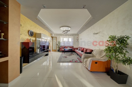 Foto Appartamento in Via ALBENGA 11/3, Torino Lingotto di 112 m² in vendita