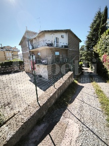 Foto Appartamento in Via Ugo la Malfa 6, Corchiano Centro di 130 m²