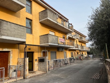 Foto Box in Via Roma 91, Pozzilli di 53 m² in vendita