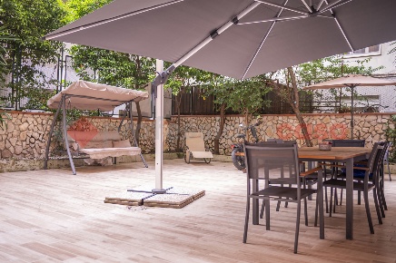 Foto Appartamento in Via libertÃ  245, Portici di 110 m² con 4 locali