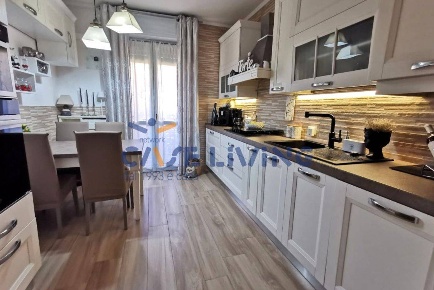 Foto Appartamento in Via Enrico Fermi, Zibido San Giacomo Centro di 100 m²