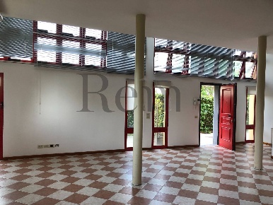 Foto Ufficio in Viale IV Novembre, Treviso Fiera di 125 m² con 2 locali