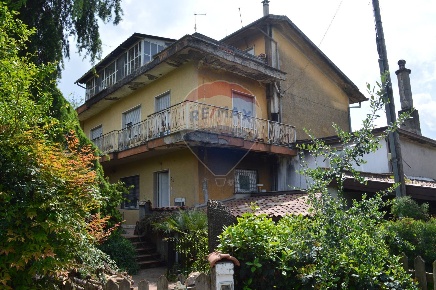 Foto Casa indipendente in via appia nuova, Calvi Castello Del Lago
