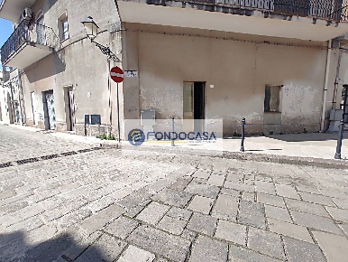 Foto Casa indipendente in piazza San Pietro, Zollino di 142 m² con 6 locali