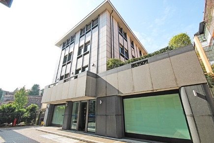 Foto Ufficio in Viale Vittorio Emanuele Ii, Bergamo Centro di 1200 m²