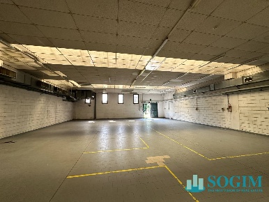 Foto Capannone industriale in Via Matteotti, Paderno d'Adda di 440 m²