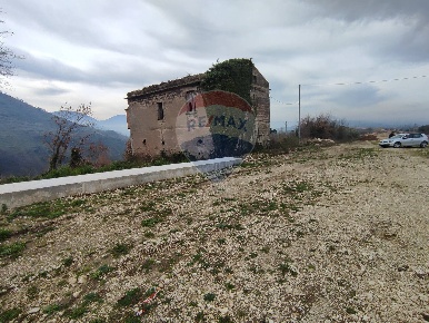 Foto Rustico a Sant'Agata de' Goti Sant&#x27;Agata Dé Goti di 136 m²