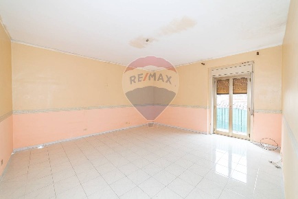 Foto Appartamento in via scalilla, Mascalucia Centro di 92 m² con 5 locali