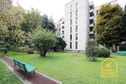 Foto Appartamento in Via Dei Canzi, Milano Rubattino di 130 m² con 4 locali