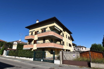 Foto Appartamento in VIA POGDORA, Legnano di 150 m² con 4 locali in vendita