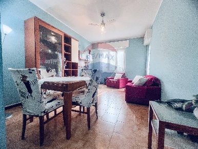 Foto Appartamento in Via Maffeo Bagarotti, Milano Baggio di 102 m²