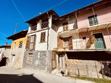 Foto Appartamento in Via Padre Reginaldo Giuliani 10, Belvedere Langhe