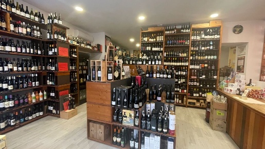 Foto Locale commerciale in Corso d'Augusto 16, Rimini Centro Storico