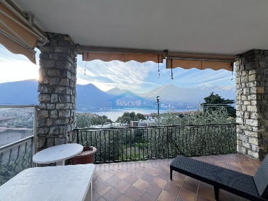 Foto Appartamento in Via Menzino 66, Monte Isola Menzino di 95 m²