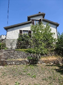 Foto Villa singola a Fivizzano di 149 m² con 5 locali in vendita