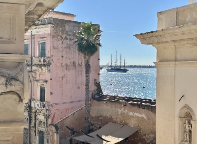 Foto Appartamento in VIA DEI CANDELAI 44, Siracusa Ortigia di 191 m²