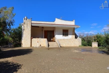 Foto Villa unifamiliare in Via Roma 262, Polignano a Mare di 122 m²