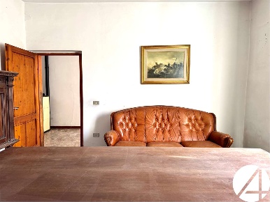 Foto Casa indipendente a Quarrata di 222 m² con 7 locali in vendita