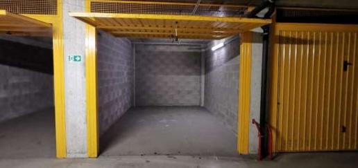 Foto Box in Via Carlo Imbonati, Milano Dergano di 17 m² con 2 locali