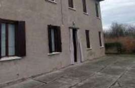 Foto Casa indipendente in Via Selva, Badia Polesine Centro di 289 m²