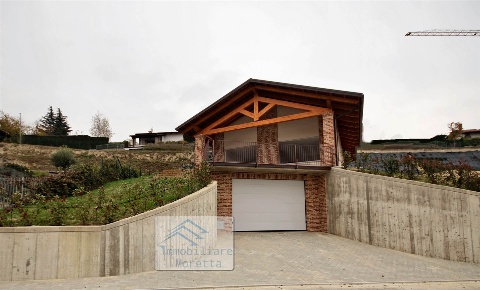 Foto Villa unifamiliare a Alba Corso Langhe, Moretta, Corso Cortemilia