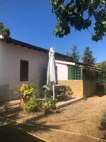 Foto Villa unifamiliare a Porto Azzurro di 100 m² con 4 locali in vendita