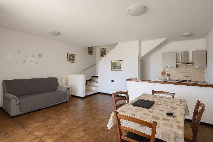 Foto Appartamento in Via Edmondo de Amicis  12, Piombino Centro di 95 m²