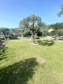 Foto Casa indipendente a Massarosa Pian del Quercione, Montramito di 180 m²