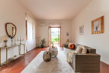 Foto Casa indipendente a Firenze Bolognese di 260 m² con 10 locali