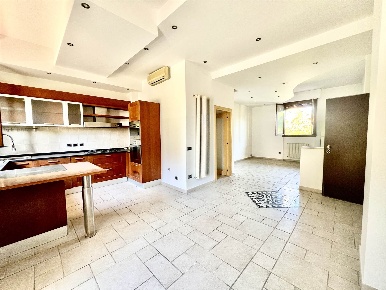 Foto Appartamento a Campi Bisenzio San Giusto, San Cresci di 103 m²