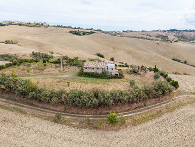 Foto Rustico in VIA CANNUCCIA 4, Jesi Borgo Minonna di 750 m² con 16 locali