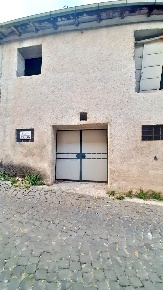 Foto Garage in Via Porta Reale, Scurcola Marsicana Centro di 70 m²