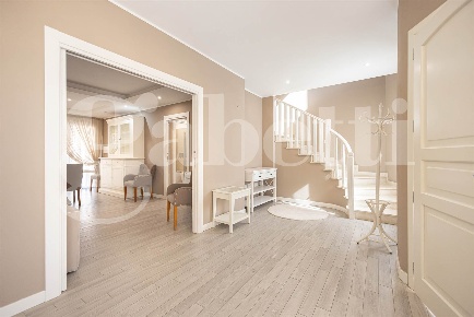 Foto Villa unifamiliare a Sinnai di 125 m² con 4 locali in vendita