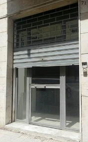 Foto Negozio in Viale Trieste 71, Caltanissetta Centro di 45 m² in affitto