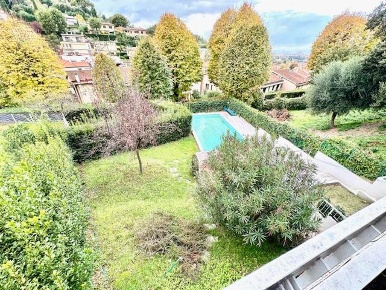 Foto Appartamento in via Mattei, Bagno a Ripoli Centro di 170 m² in vendita