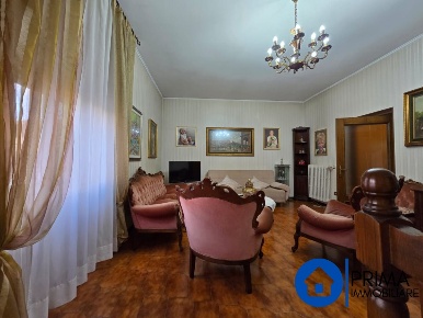 Foto Appartamento in Via delle portelle, Terni Centro Storico di 111 m²