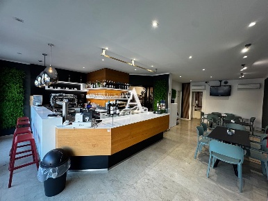 Foto Bar a Lazise di 80 m² con 2 locali in vendita