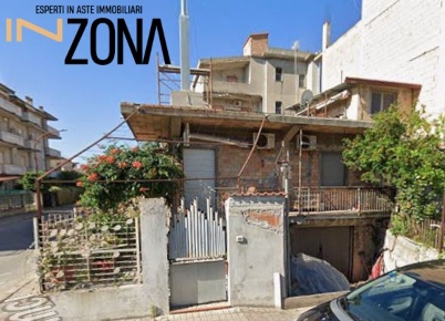 Foto Appartamento in Viale Europa, Bianco di 131 m² con 5 locali in vendita