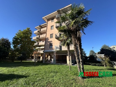 Foto Appartamento in Via Piave, Casirate d'Adda Centro di 100 m² in vendita
