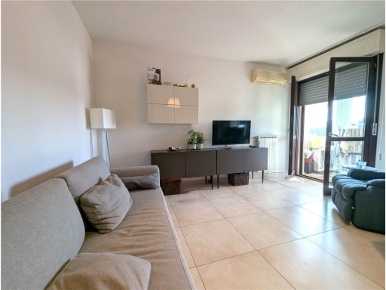 Foto Appartamento in VIA VITTORIO GUI 7, Firenze di 50 m² con 2 locali