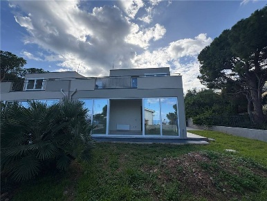 Foto Villa bifamiliare in Via San Michele 15, Altavilla Milicia Centro