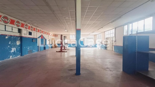 Foto Capannone industriale a Coreglia Antelminelli di 350 m² con 1 locali