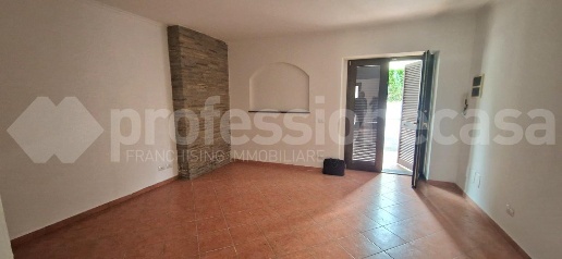 Foto Appartamento a Calci Centro di 100 m² con 5 locali in vendita