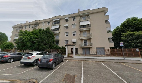 Foto Appartamento a Paullo Centro di 108 m² con 4 locali in vendita