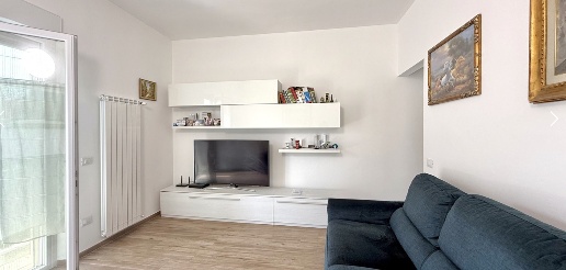 Foto Villa bifamiliare a Camaiore Lido di Camaiore di 150 m² con 7 locali