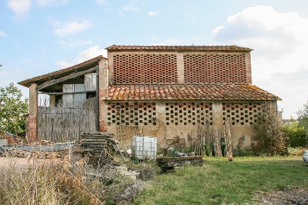 Foto Casale a Empoli Pontorme - Cortenuova di 490 m² con 10 locali