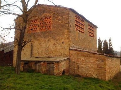 Foto Rustico a Casole d'Elsa di 138 m² con 5 locali in vendita