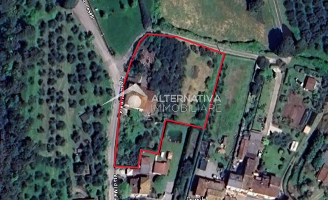 Foto Casa indipendente a Capannori Vorno di 163 m² con 9 locali in vendita