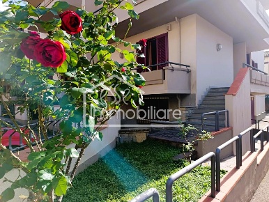 Foto Appartamento a Empoli San Rocco - Lungarno di 140 m² con 6 locali