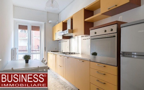 Foto Appartamento in Viale Stelvio, Milano Zara di 65 m² con 2 locali